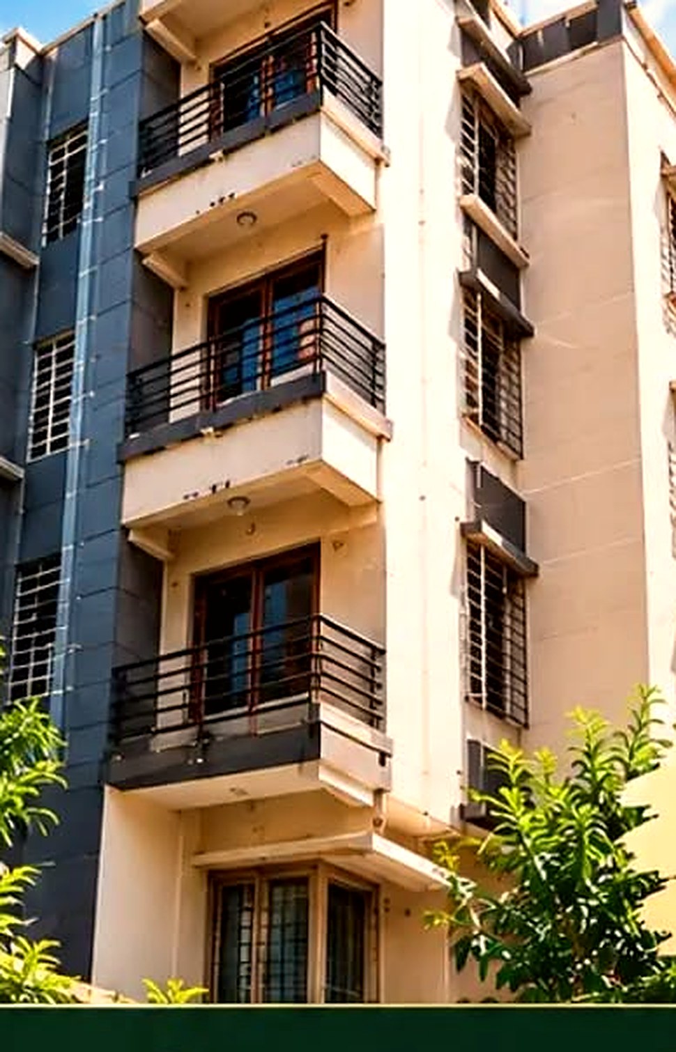 2 BHK building in Newtown Action Area 2C